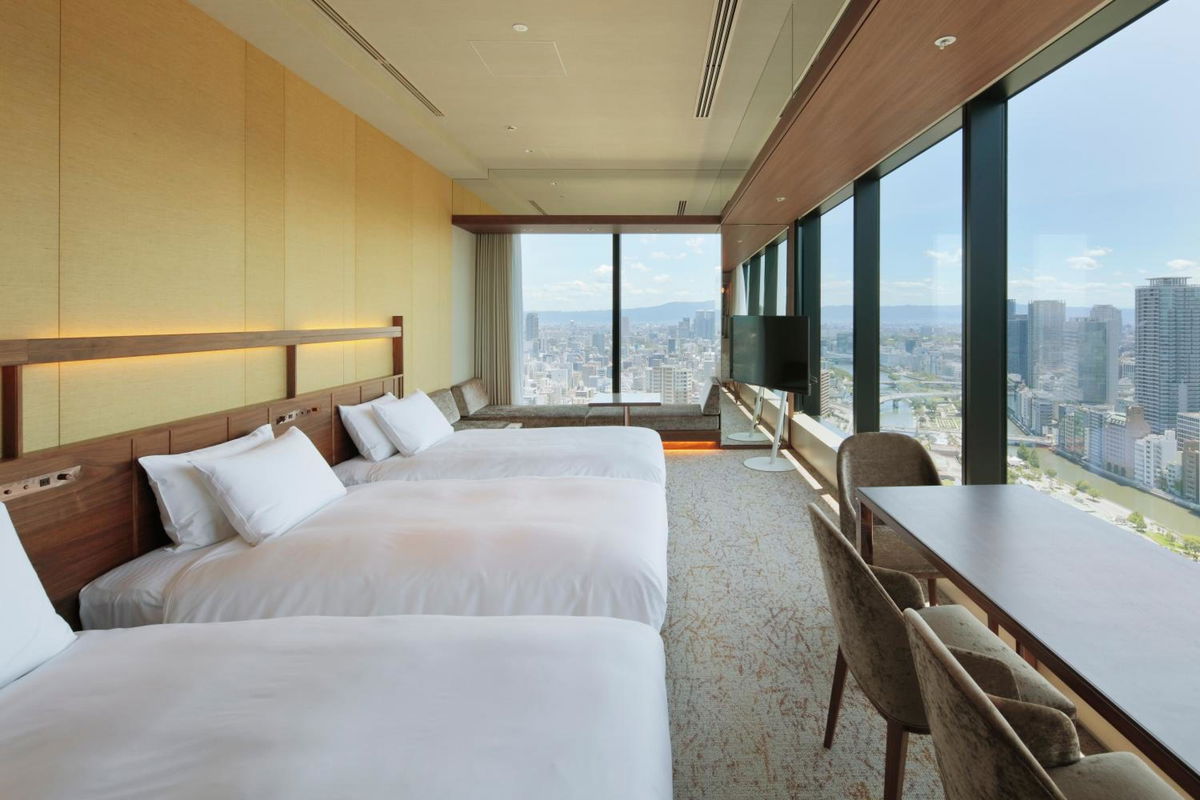 Candeo Hotels Osaka The Tower photo 2