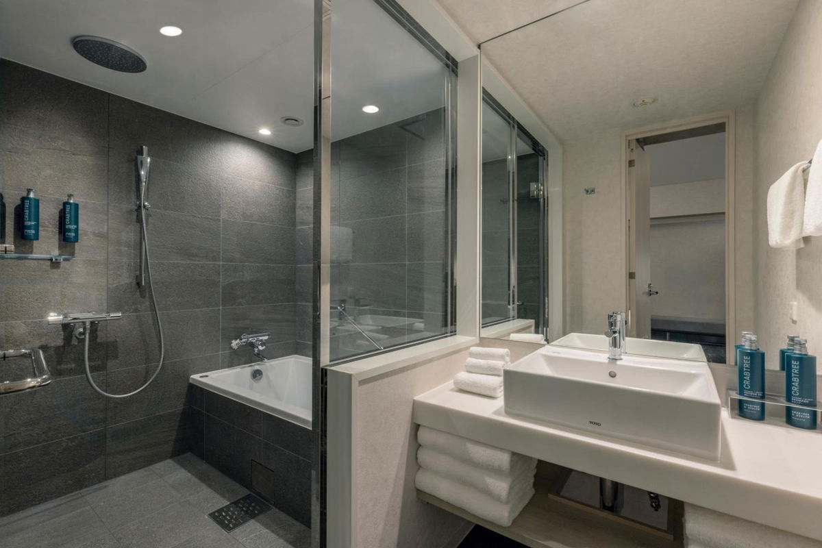 DoubleTree by Hilton Tokyo Ariake photo 2