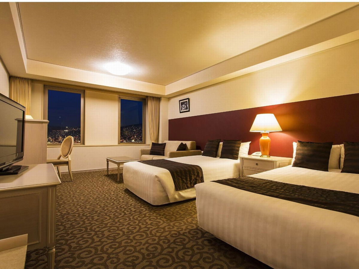 Luke Plaza Hotel photo 2