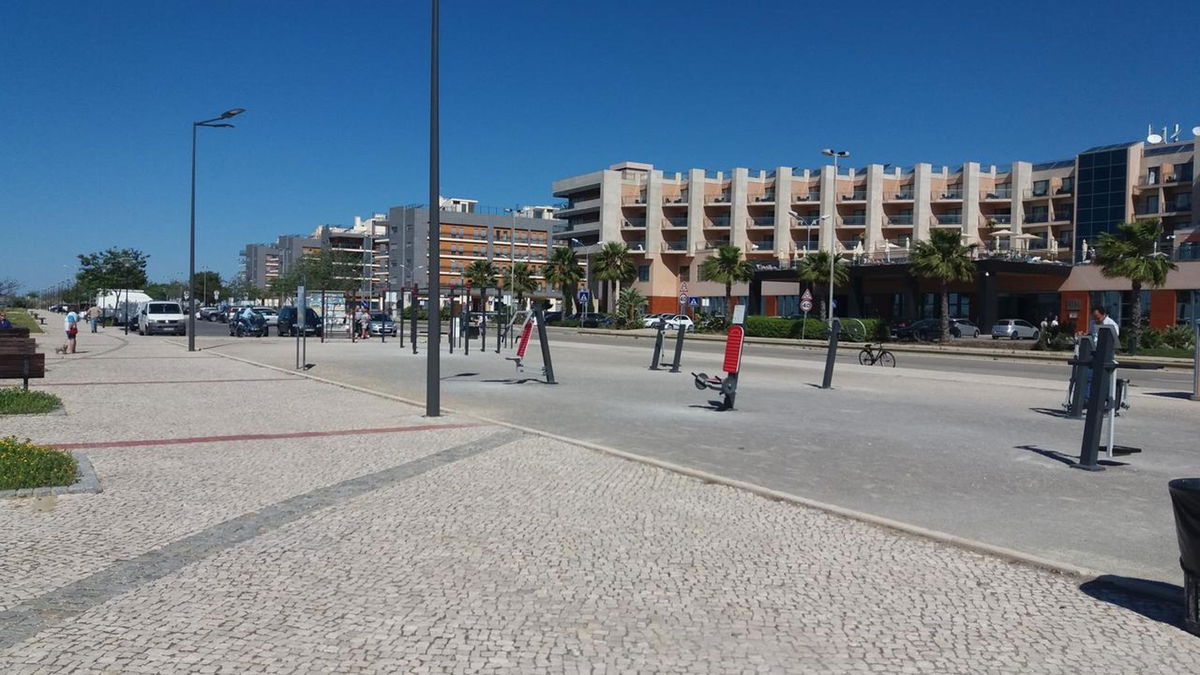 Apartamento Novo com Piscina Olhão in Olhão, PT