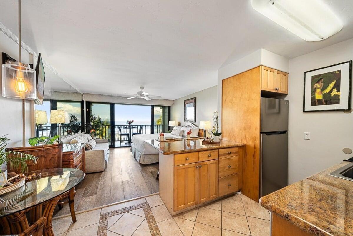 Lahaina Shores 507 · LS 507 West Maui Studio with Stunning Ocean photo 2