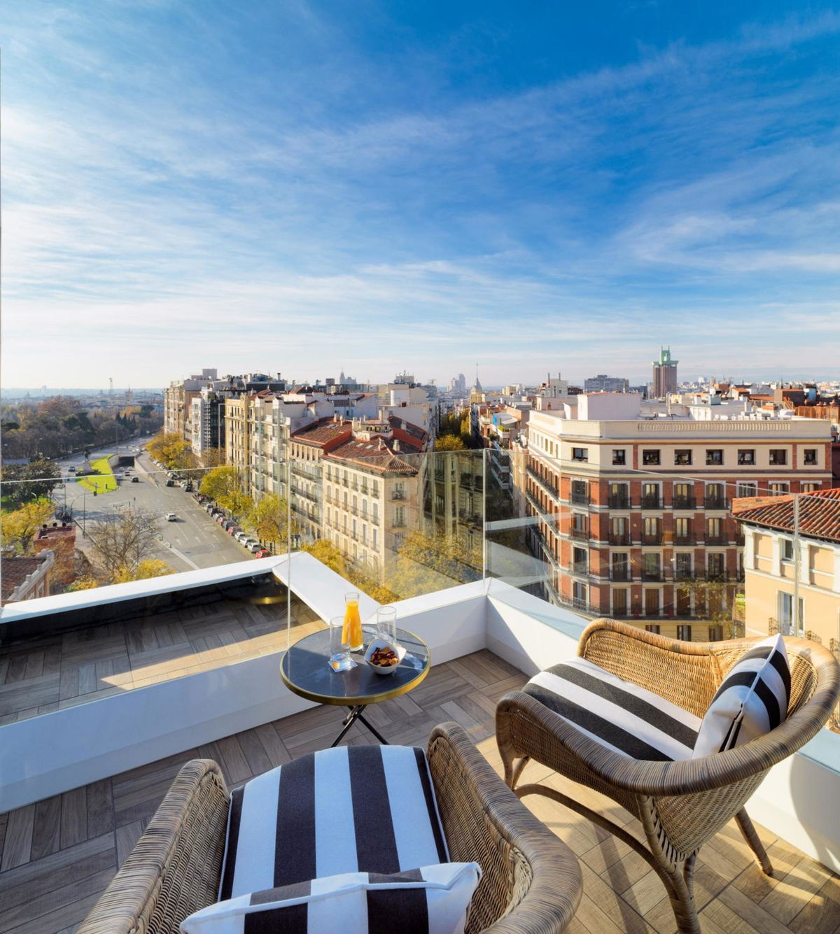 H10 Puerta de Alcalá 4 Sup in Madrid, es