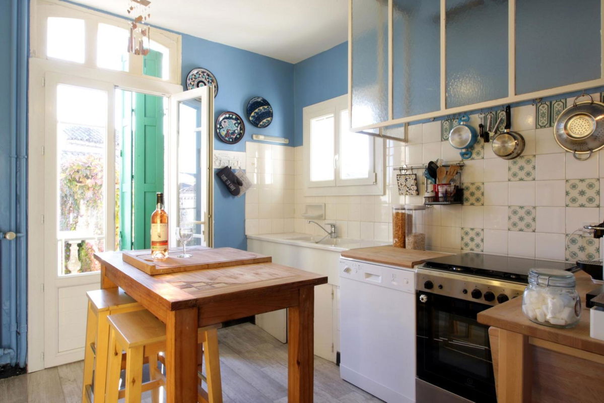 Maison de maître à BRAM # Jacuzzi photo 4