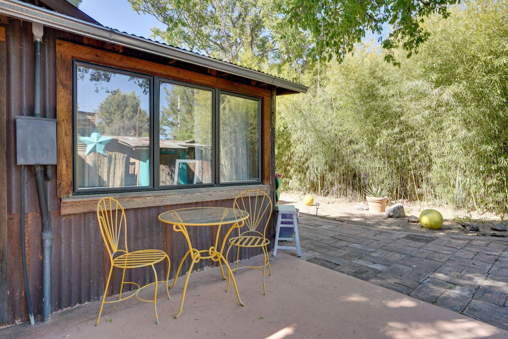Patagonia Cottage w/ Patio & Yard: Walk to Town! in Patagonia, US