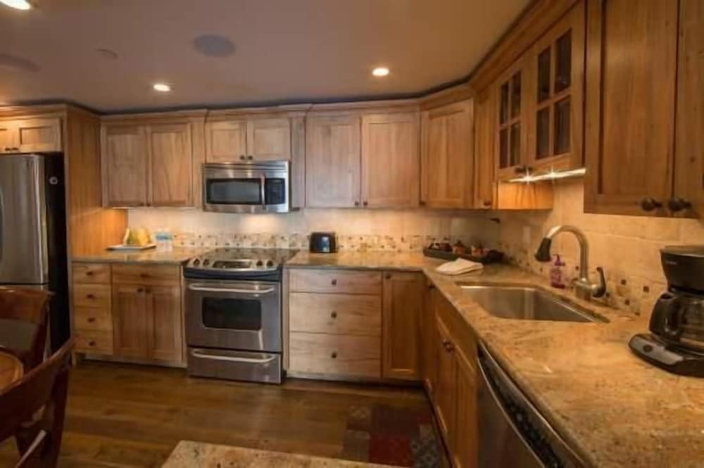 Vail Ski Resort - Luxury Condos photo 2
