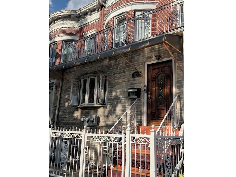 The Ultimate Guest House in Brooklyn, US