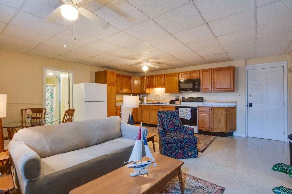 Balcony + Scenic Views: Chautauqua Lake Retreat photo 2