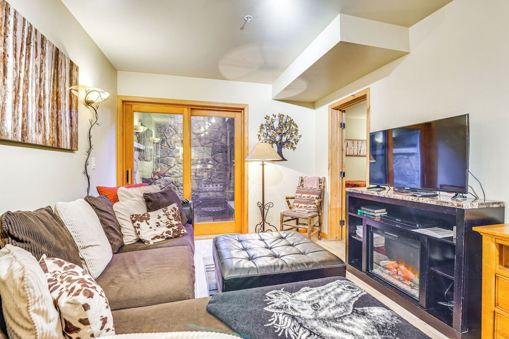 Vail Ski-in/ski-out Condo: Pool, Hot Tub & Sauna photo 5