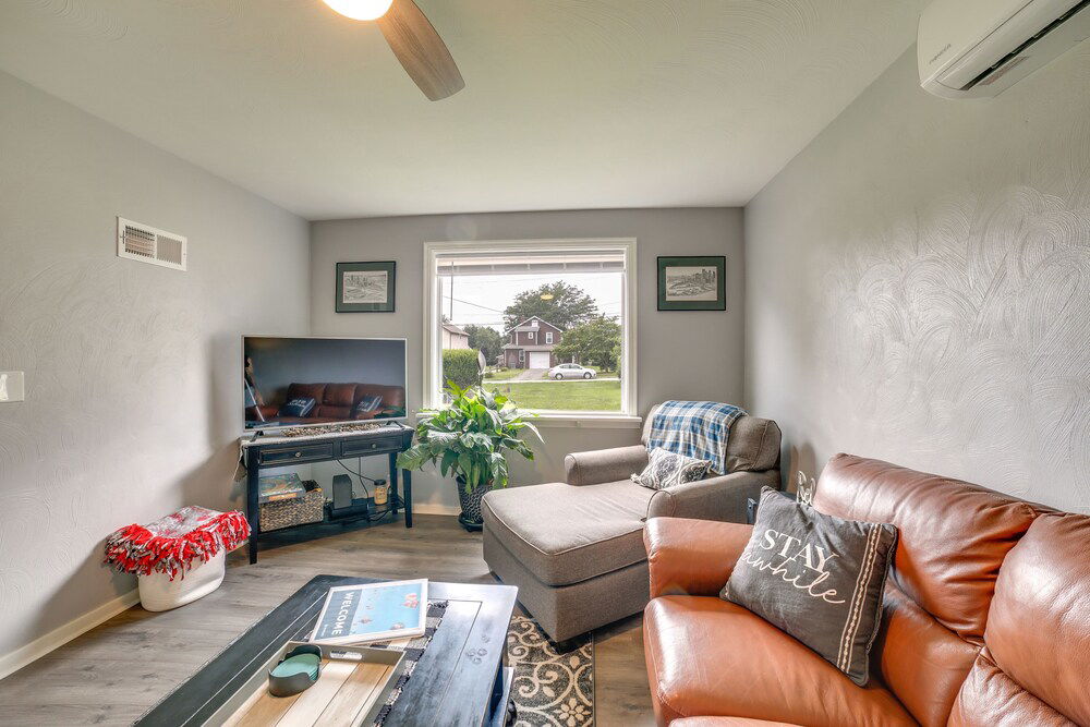 Deck & Patio: Inviting Abode in Natrona Heights! photo 4
