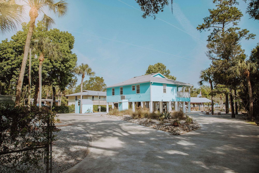 Serene Steinhatchee River Home w/ Boat Dock