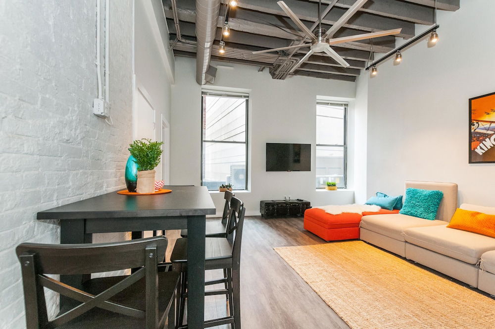 BOS006 2 Bedroom Apartment By Senstay in Boston, US
