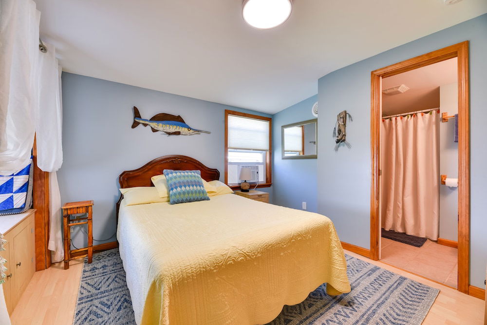 Waterfront Chautauqua Lake Retreat: Dock, Kayaks! photo 3