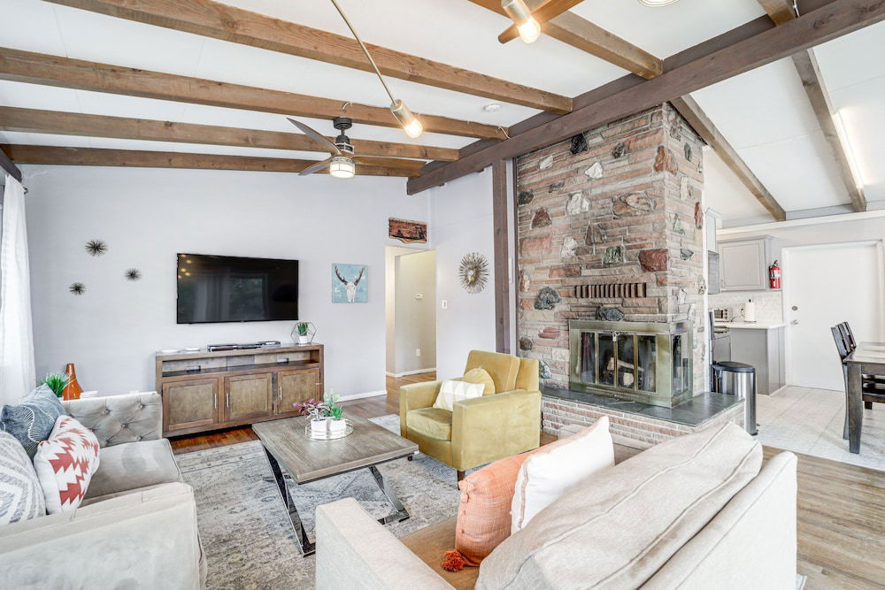 Pet-friendly Sedona Home: Hot Tub, Walk to Trails! photo 3