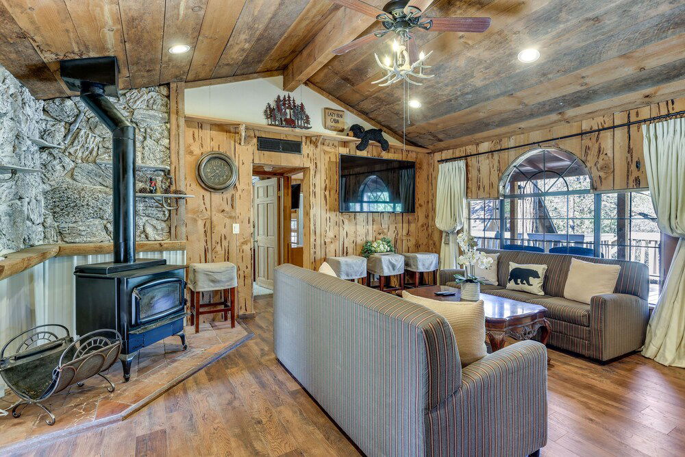 9 Mi to Bass Lake: Cabin w/ Fire Pit in Wishon! photo 3