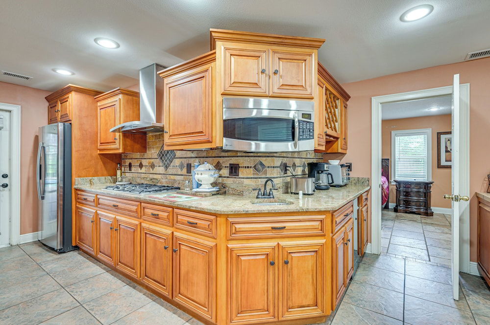 Lakefront Lutz Home w/ Hot Tub: 15 Mi to Tampa photo 5
