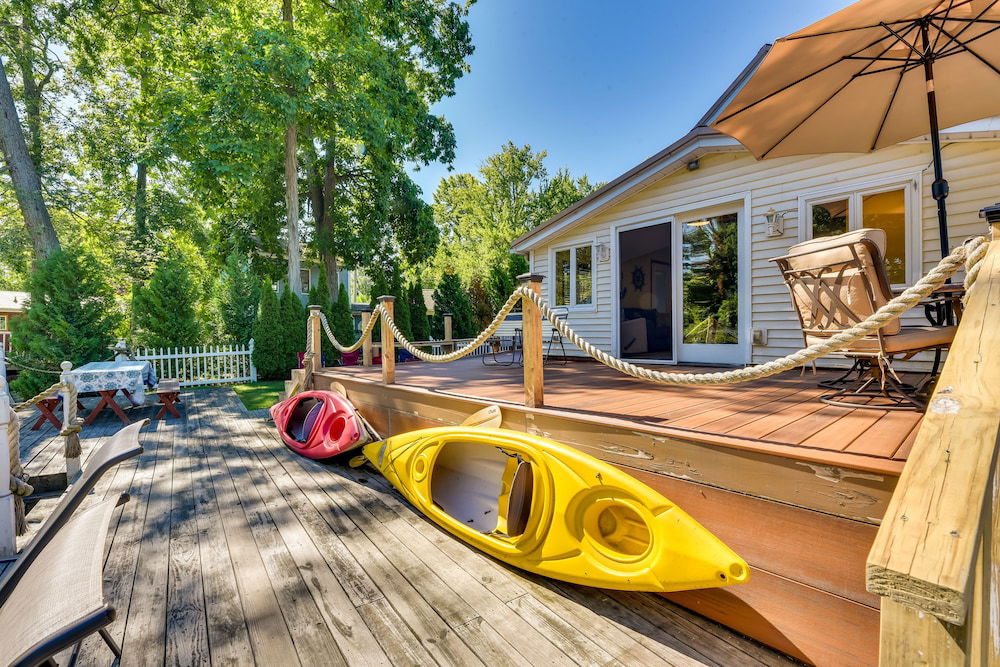 Waterfront Chautauqua Lake Retreat: Dock, Kayaks! photo 5