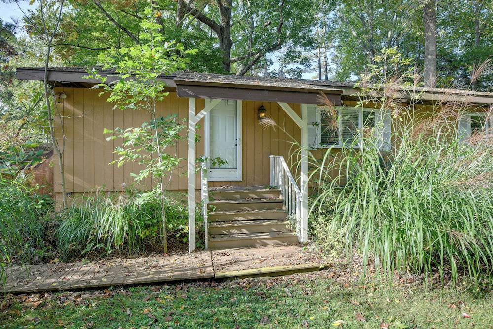 Waterfront Cottage - Dock & Chautauqua Lake Access
