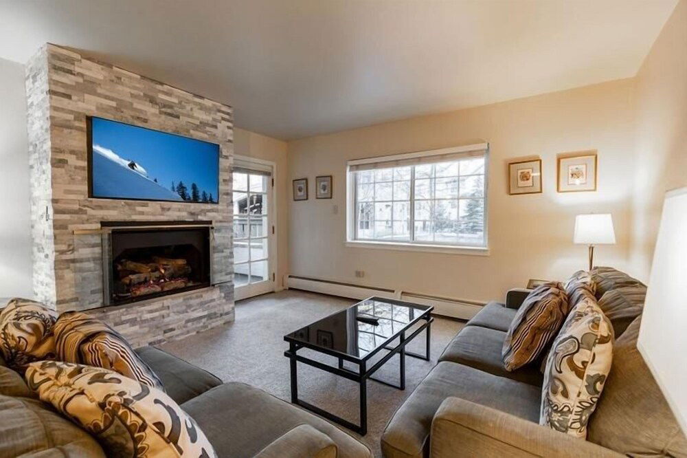 Vail Ski Resort - Luxury Condos in Vail, US