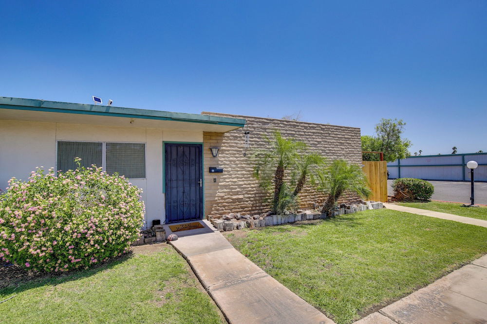 Centrally Located Yuma Retreat w/ Fenced Patio in Yuma, US