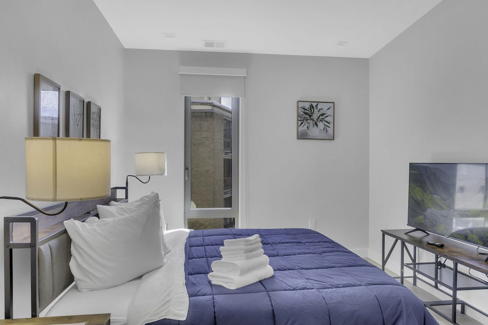 Logan Circle Furnished Apartment 2 Bedroom Apts photo 4