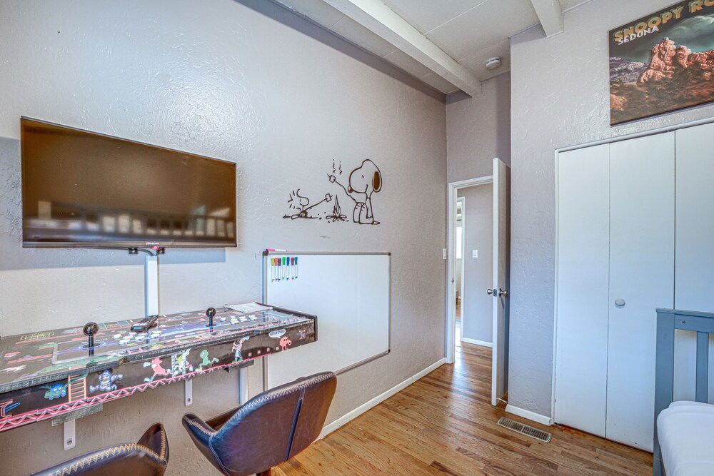 Pet-friendly Sedona Home: Hot Tub, Walk to Trails! photo 4