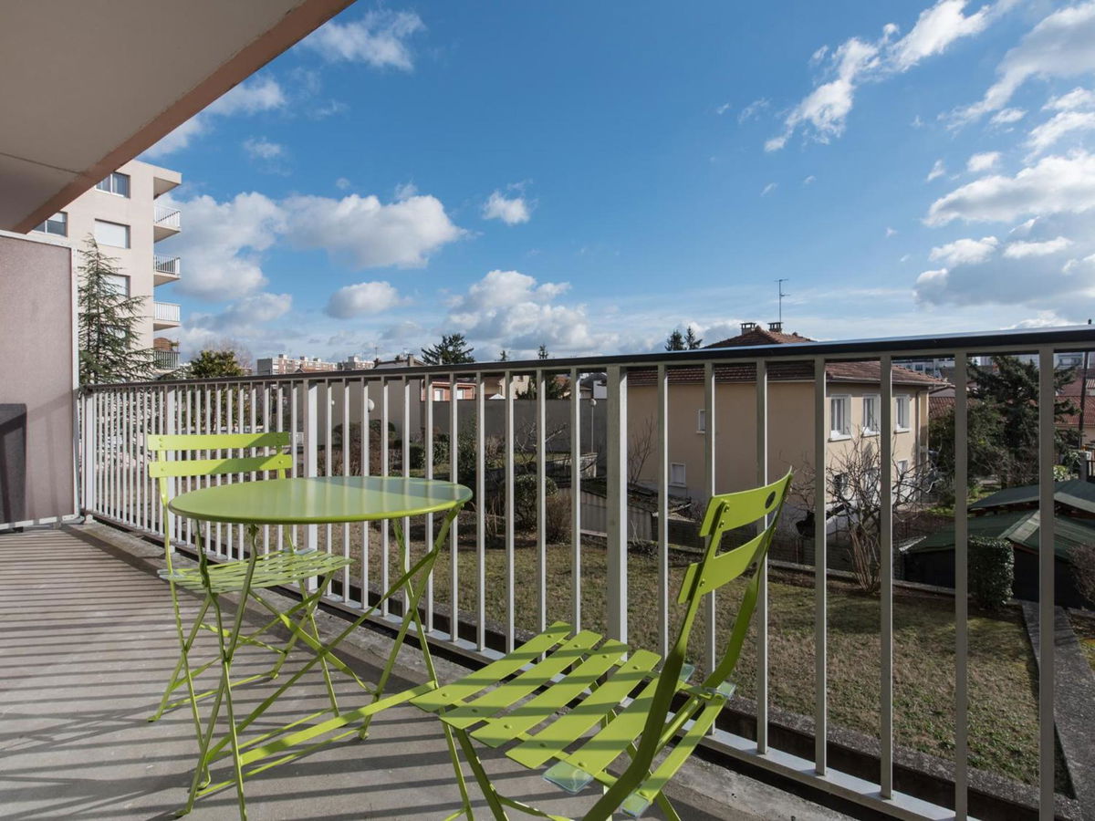 Villeurbanne La Doua / Insa photo 3
