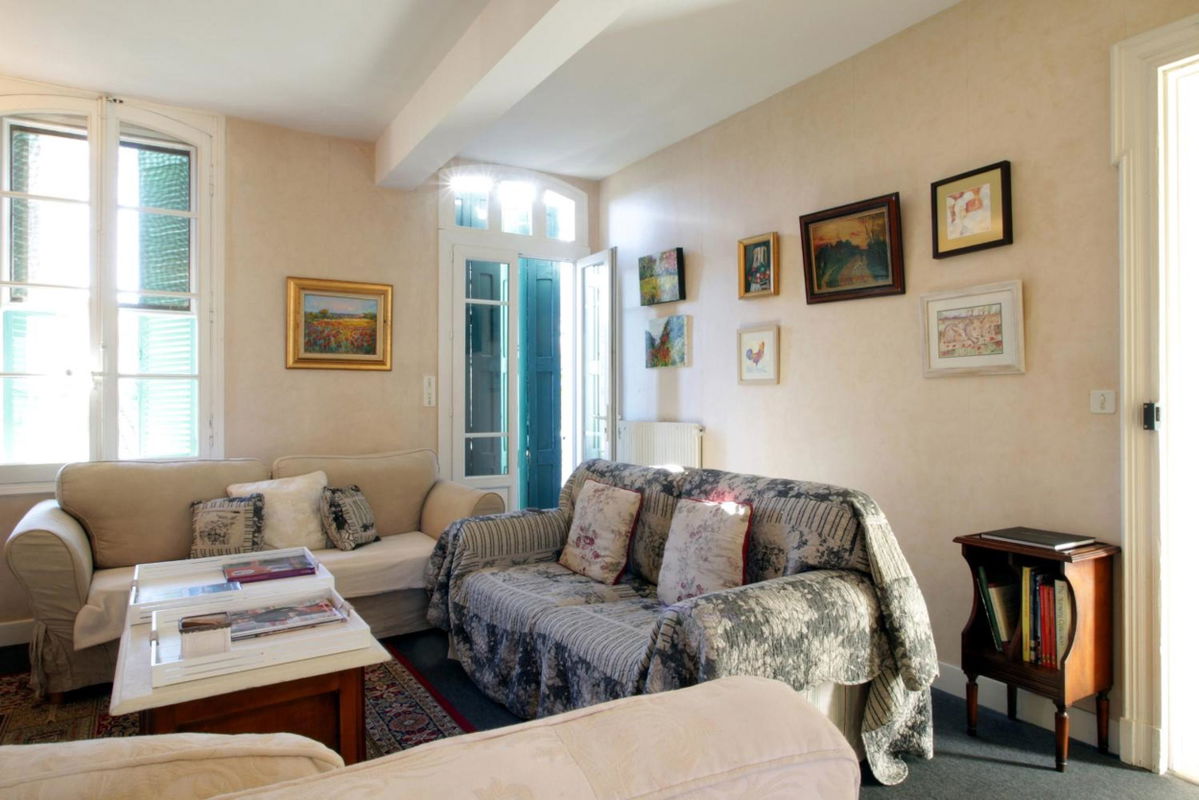 Maison de maître à BRAM # Jacuzzi photo 3